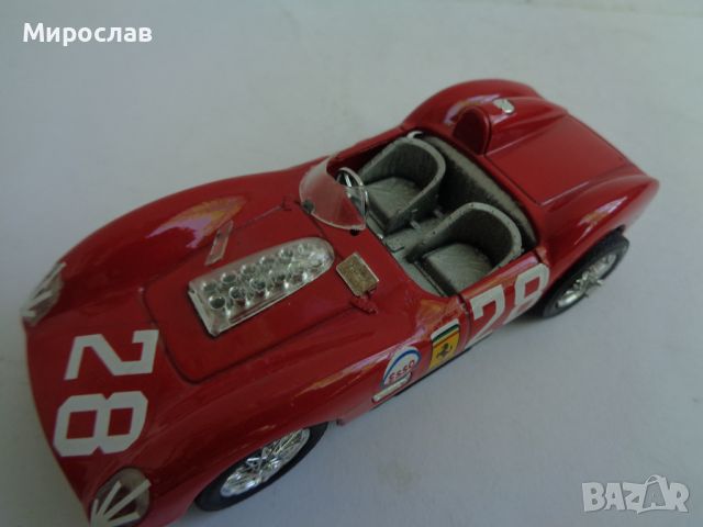 1:43 BRUMM FERRARI 250 КОЛИЧКА ИГРАЧКА МОДЕЛ, снимка 5 - Колекции - 45491480