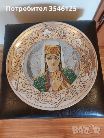 Ръчно рисувана сувенирна чиния от Узбекистан 