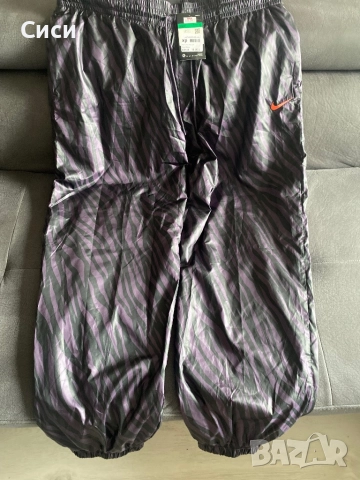 Nike долнище зебра, снимка 2 - Спортни екипи - 52487923