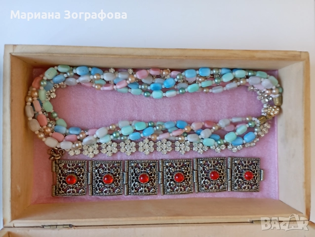 Винтидж Чешки и Български бижута 18 вида, - колиета, гривни, - Пръстени с Чешки камъни, 70-те г., снимка 4 - Антикварни и старинни предмети - 47652883