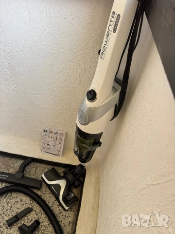 Вертикална Прахосмукачка с Кабел Rowenta RH8147WA Powerline Extreme Cyclonic, 750W!, снимка 4 - Прахосмукачки - 53802805