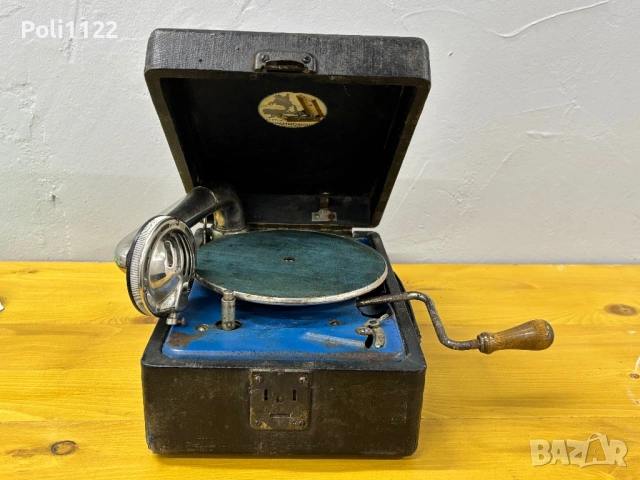 Миниатурен работещ съветски патефон „Артель Граммофон“ – Ленинград (40–50-те г.)