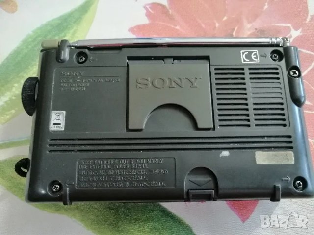 Радиоприемник SONY ICF-SW11, снимка 5 - Радиокасетофони, транзистори - 45286815