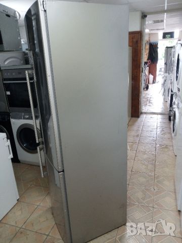 Иноксов комбиниран хладилник с фризер Сименс Siemens Total no frost 2 години гаранция!, снимка 6 - Хладилници - 45746227