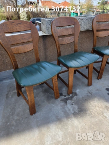 Масивни дъбови трапезни столове с естествена кожа