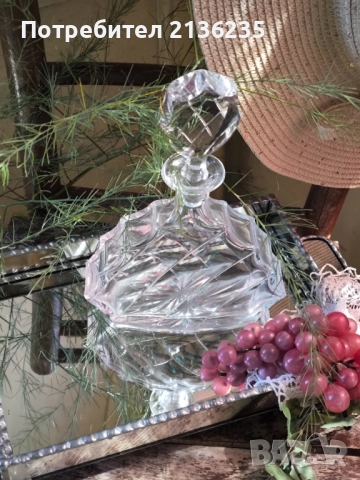Кристална гарафа Бохемия, снимка 3 - Антикварни и старинни предмети - 51706658