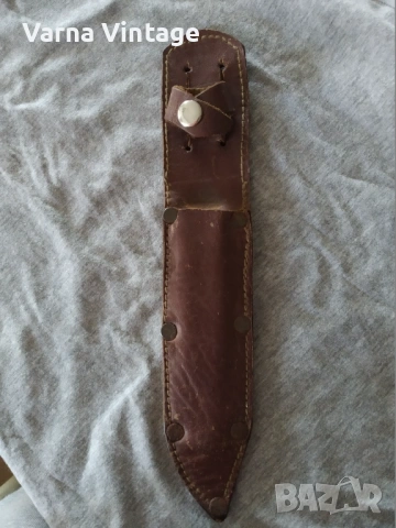 Стара кожена кания за нож.