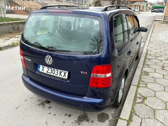 Volkswagen Touran, снимка 3 - Автомобили и джипове - 54115115