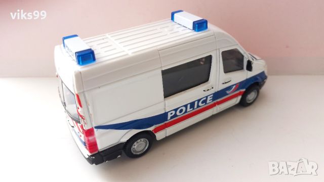 Bburago MERCEDES-BENZ - SPRINTER и VITO POLICE, снимка 5 - Колекции - 45343922