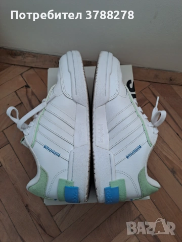 Дамски кецове Adidas, снимка 4 - Кецове - 53821910