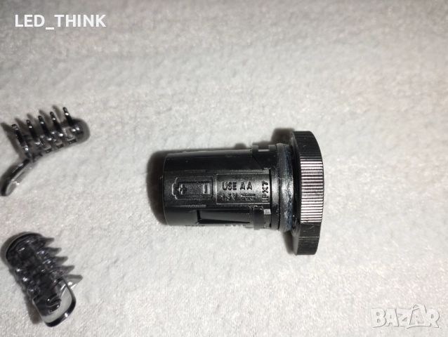 Philips Машинка тример за нос уши вежди  NT5650/16, снимка 8 - Тримери - 52639024