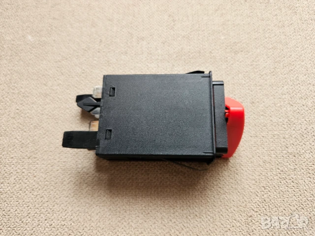 Бутон ключ аварийни светлини Audi A3 8L 1997 Topran 108 893, снимка 2 - Части - 51420164