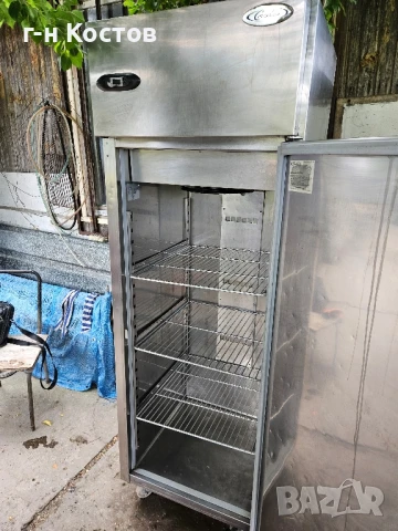 Хладилни Шкафове вертикални Ми-носови и Плю-сови Юнокс 500 литра 