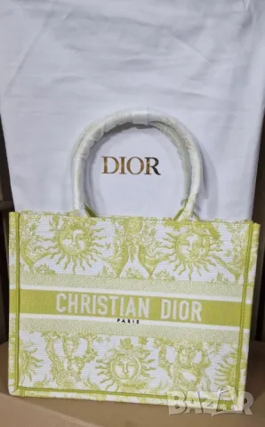 Дамска чанта Dior, снимка 4 - Чанти - 47335676