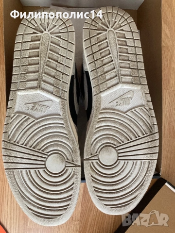 Air Jordan 1 Retro High OG (50,5), снимка 4 - Маратонки - 54112020