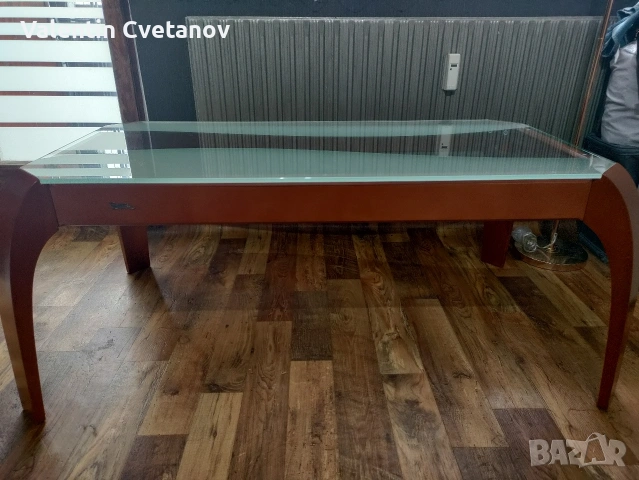 Холна маса на Bora