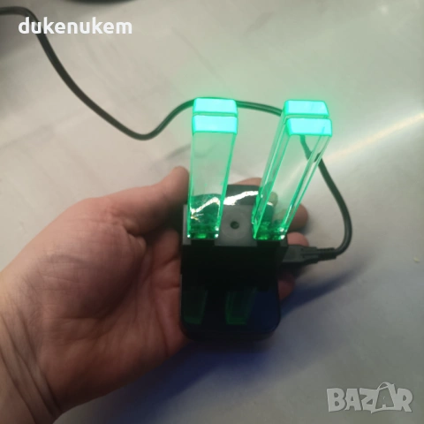 Зарядна станция за Joy-Con FASTSNAIL – за Nintendo Switch / Switch OLED, снимка 11 - Nintendo конзоли - 53270815