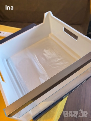 Пластмасово чекмедже/контейнер за хладилник с фризер Либхер Liebherr, снимка 4 - Хладилници - 51869878