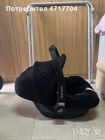 Детско столче + основа Maxi Cosi
