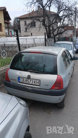  Продавам рено клио 2000 г 1.2 бензин  скоростна кутия автомат . отслужена в добро състояние 