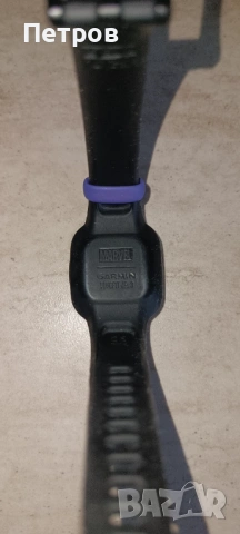 Детски смарт часовник Garmin Vivofit Jr.3 Marvel Black Panther, снимка 2 - Друга електроника - 54194984