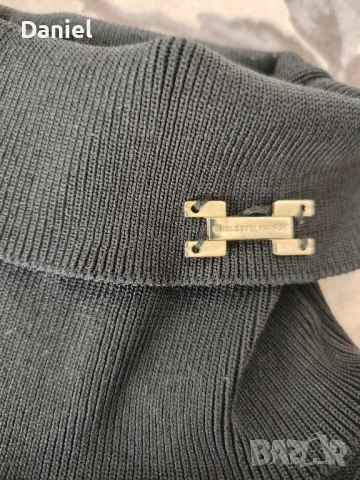 Блузка с яка поло , метално лого на яката , ефектни копчета и завършек на ръкавите...., снимка 3 - Блузи с дълъг ръкав и пуловери - 49938503
