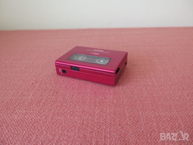 Sony walkman quartz WM-DD3 Red,1989г, снимка 8 - Радиокасетофони, транзистори - 46606067