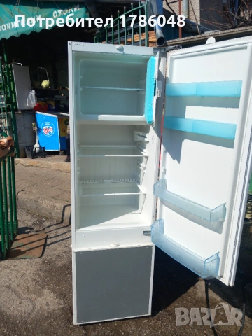 Хладилник с фризер и отделение най отдолу за плодове и зеленчуци, снимка 4 - Хладилници - 53843073