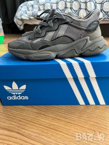 Оригинални маратонки Adidas ozweego, снимка 2 - Маратонки - 45189196