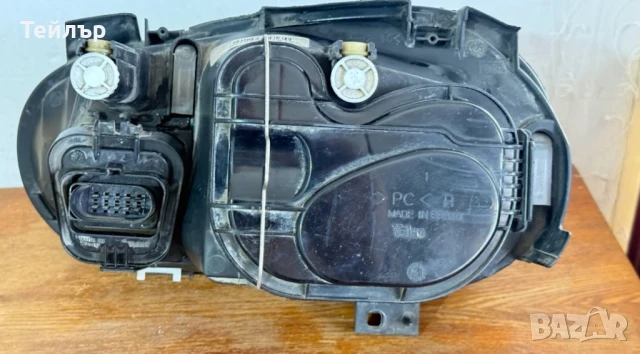 Автомобилен фар за Голф 4 (Десен) / Car headlight for VW Golf 4 (Right), снимка 2 - Части - 51090314