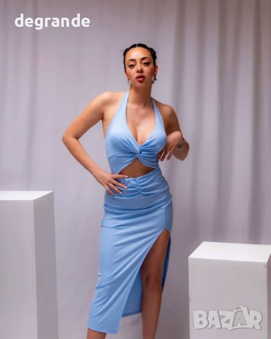 Елегантна синя рокля