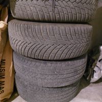 Джанти с тасове и гуми, снимка 1 - Гуми и джанти - 45338952