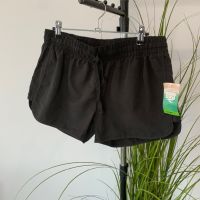 Дамски шорти в размер М, нови с етикет, снимка 1 - Къси панталони и бермуди - 45207565