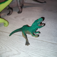 Три динозавъра, снимка 2 - Фигурки - 44954522