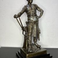 Авторска бронзова статуетка №5311, снимка 2 - Антикварни и старинни предмети - 45191117