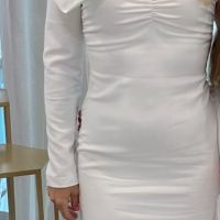 Бяла къса рокля с един ръкав, снимка 1 - Рокли - 45299527