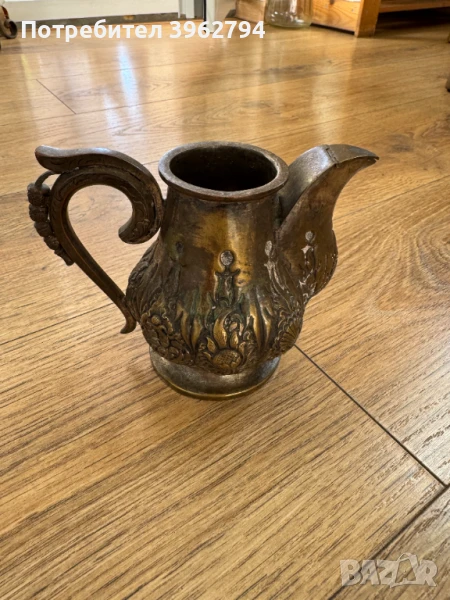 Метална ваза и купа, снимка 1