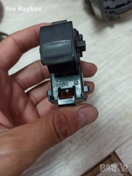 Бутон ел стъкла Toyota 829-2U6D, снимка 1