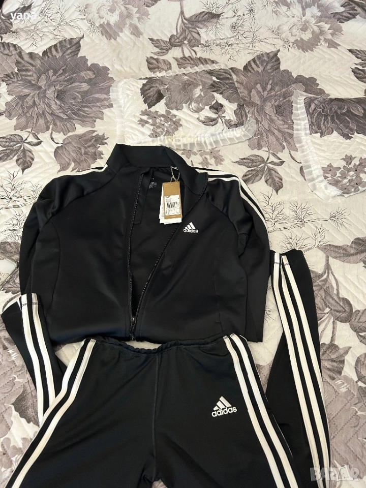 Нов екип дамски, снимка 1