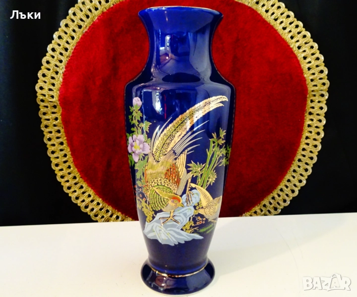 Японска порцеланова ваза,злато,фазани,кобалт. , снимка 1