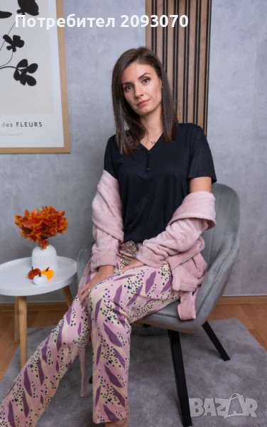 Дамска пижама с плюшен халат ( 3 части), снимка 1