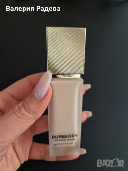  Фон дьо тен Burberry Beyond Wear Perfecting Matte  , снимка 1