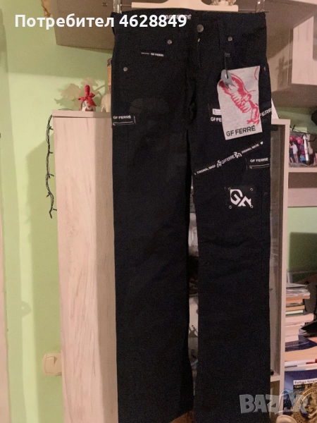 Дънки нови Ferre, снимка 1