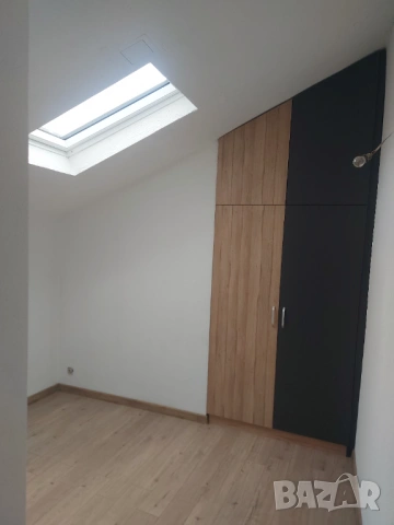 Обзаведен 4-стаен апартамент в предпочитан район, снимка 13 - Апартаменти - 53990218