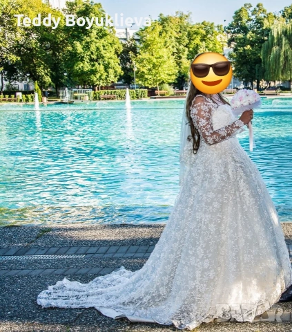 Булчинска рокля