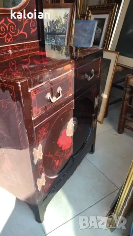 Уникална оригинална японска тоалетка с огледало. Доста е стара, но много запазена. Месингови дръжки , снимка 9 - Шкафове - 49778675