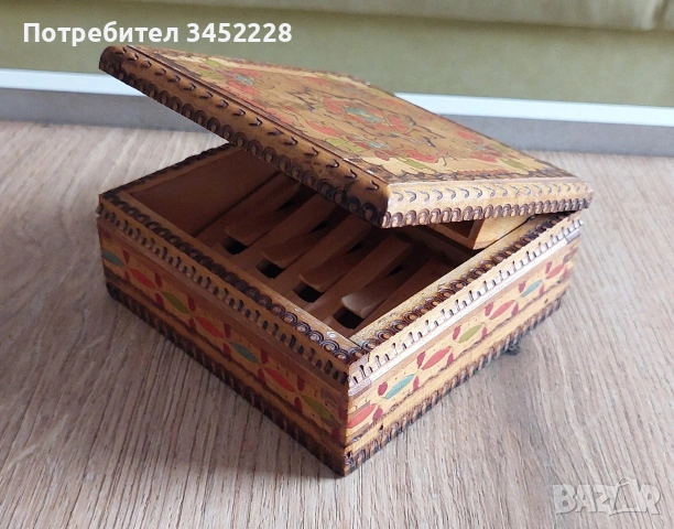 Кутия дървена пирографирана ретро за колекционери , снимка 5 - Декорация за дома - 54165521