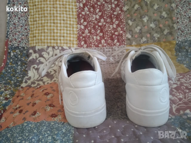 Adidas - оригинални маратонки номер 40, снимка 2 - Маратонки - 50667570