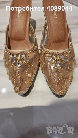 Златни официални обувки, снимка 3 - Дамски обувки на ток - 45608065