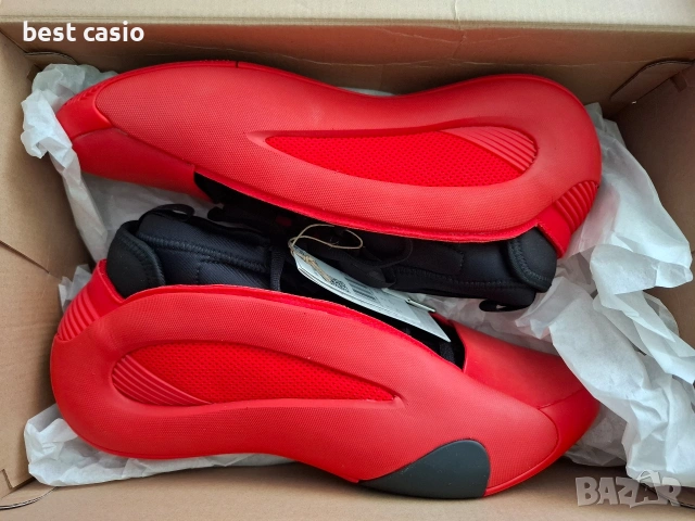 Продавам нови оригинални мъжки маратонки Адидас.